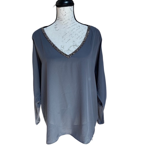 Juicy COUTURE Gray NWT V-Neck Top with Cut outs and Rhinestones Sz L - Picture 3 of 16